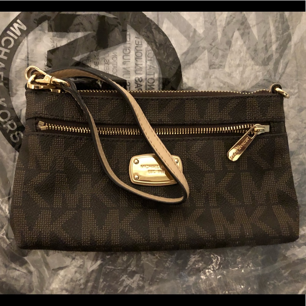 MK wristlet